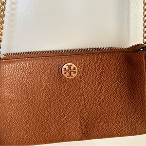 Tory Burch brown wallet crossbody bag. Excellent condition.